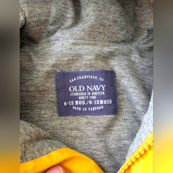 OLD NAVY Raincoat & Hat - Picture 2 of 5